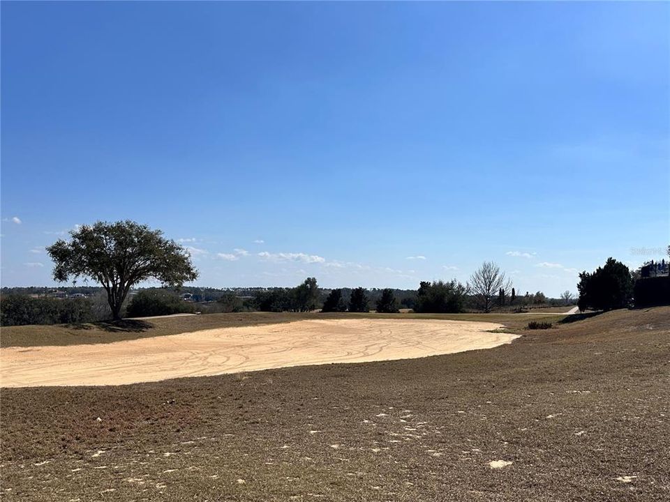 На продажу: $1,200,000 (1.61 acres)