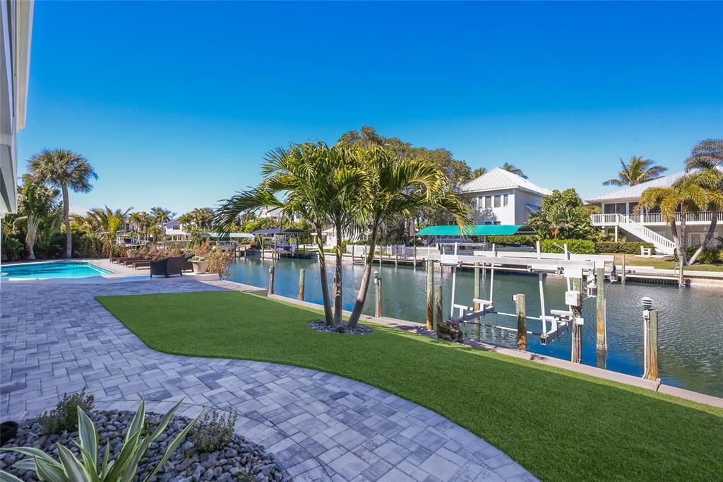 For Sale: $6,450,000 (4 beds, 3 baths, 3027 Square Feet)