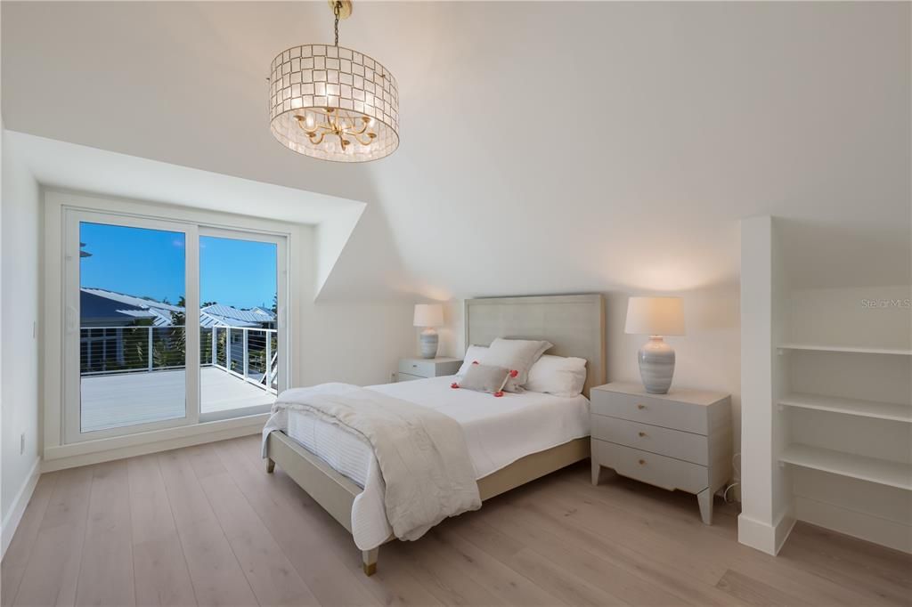 For Sale: $6,450,000 (4 beds, 3 baths, 3027 Square Feet)