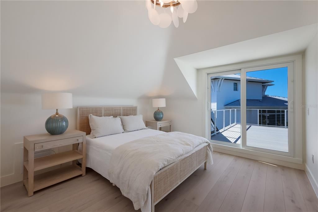 For Sale: $6,450,000 (4 beds, 3 baths, 3027 Square Feet)