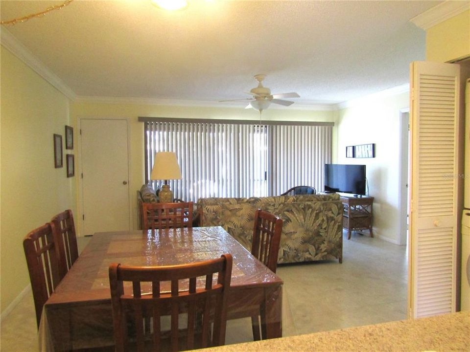 En Venta: $189,000 (2 camas, 2 baños, 967 Pies cuadrados)