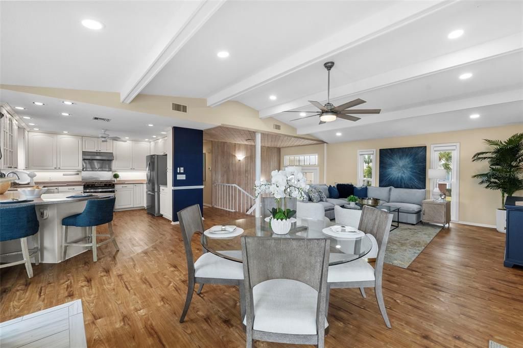 Activo con contrato: $1,450,000 (3 camas, 3 baños, 2663 Pies cuadrados)