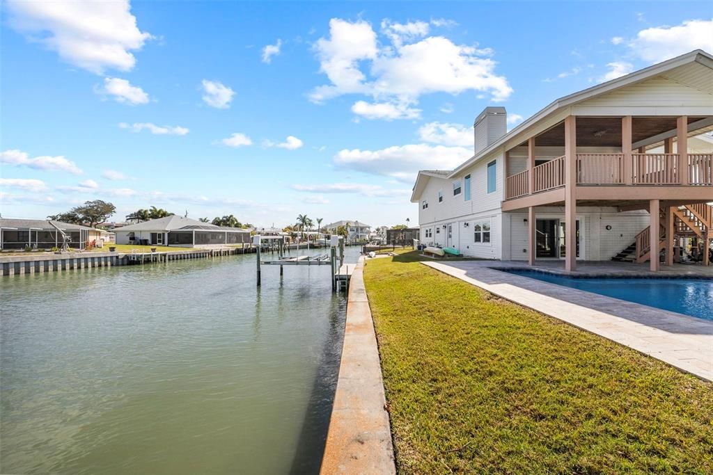 Activo con contrato: $1,450,000 (3 camas, 3 baños, 2663 Pies cuadrados)