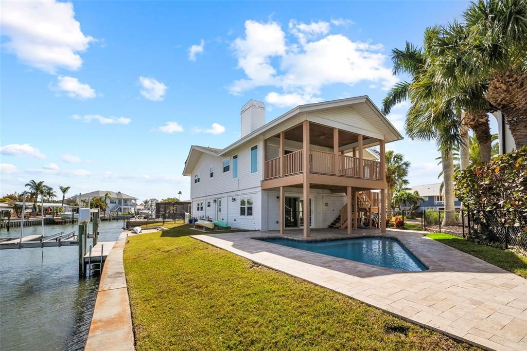 Activo con contrato: $1,450,000 (3 camas, 3 baños, 2663 Pies cuadrados)