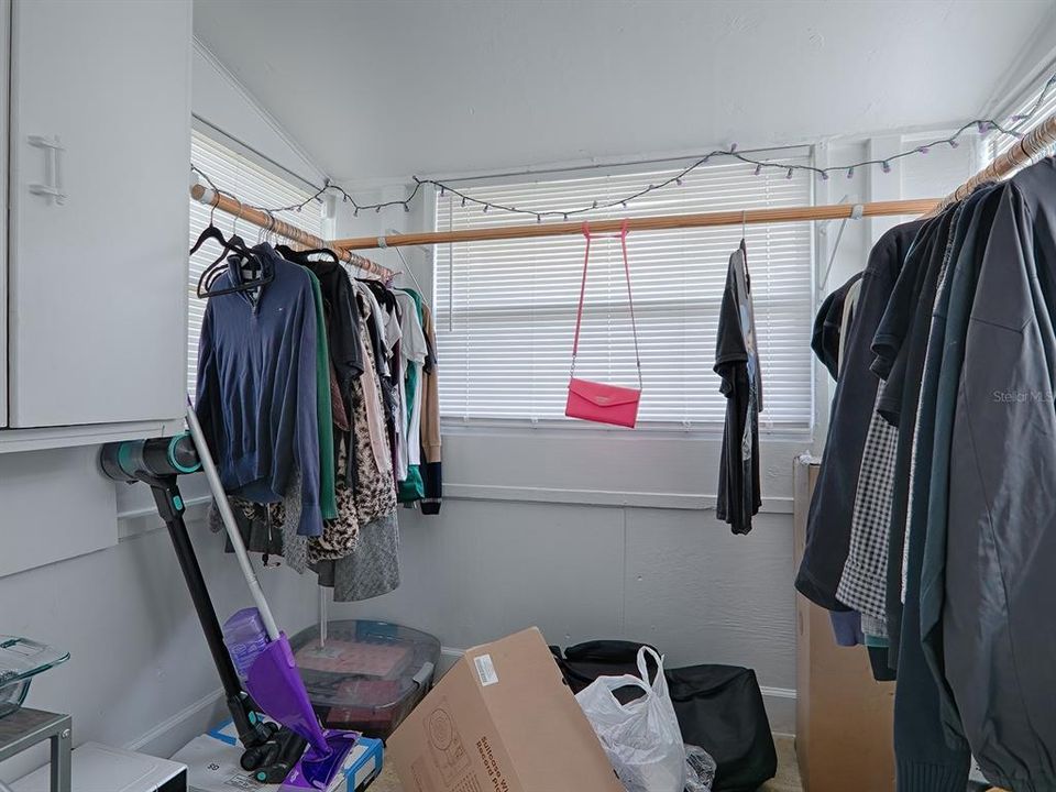 For Sale: $490,000 (5 beds, 0 baths, 2841 Square Feet)