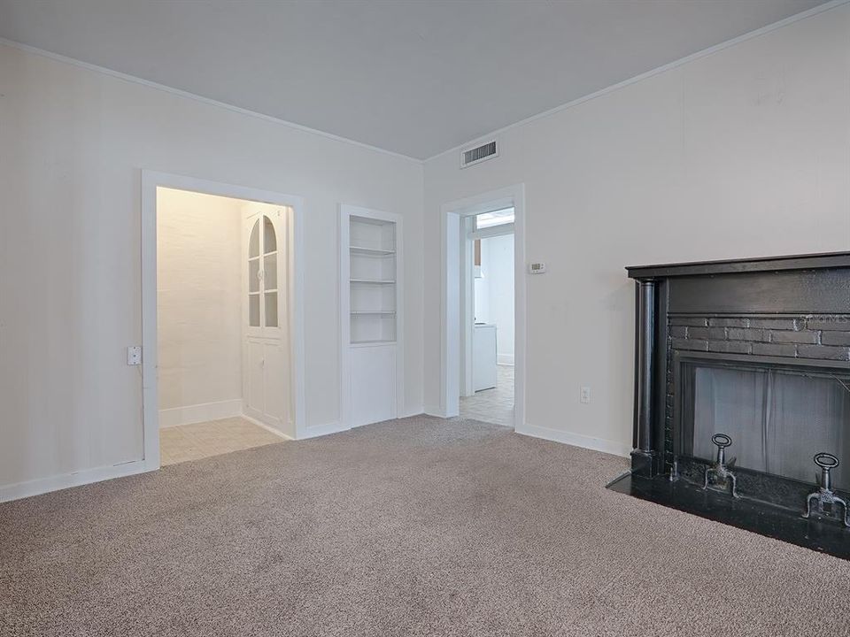 For Sale: $490,000 (5 beds, 0 baths, 2841 Square Feet)