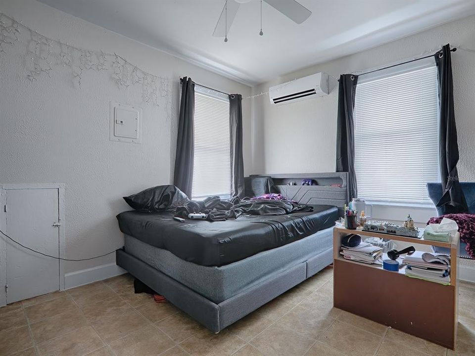 For Sale: $490,000 (5 beds, 0 baths, 2841 Square Feet)