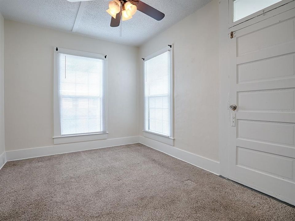 For Sale: $490,000 (5 beds, 0 baths, 2841 Square Feet)