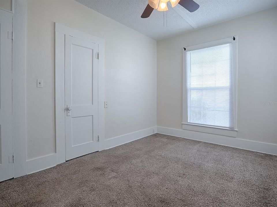 For Sale: $490,000 (5 beds, 0 baths, 2841 Square Feet)