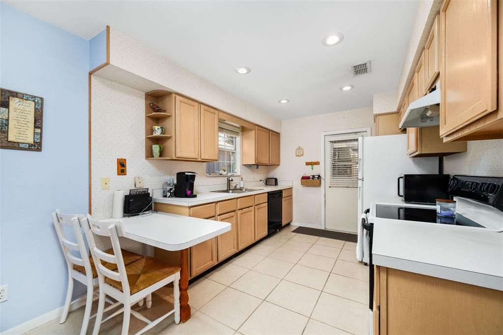 Activo con contrato: $234,900 (2 camas, 2 baños, 1271 Pies cuadrados)