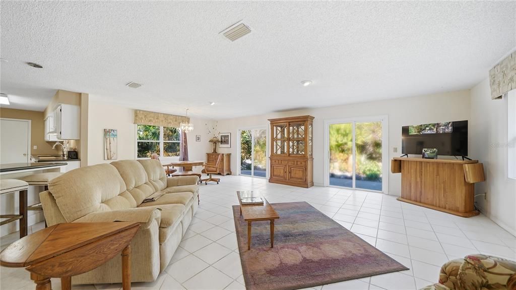 На продажу: $459,000 (3 спален, 2 ванн, 1662 Квадратных фут)