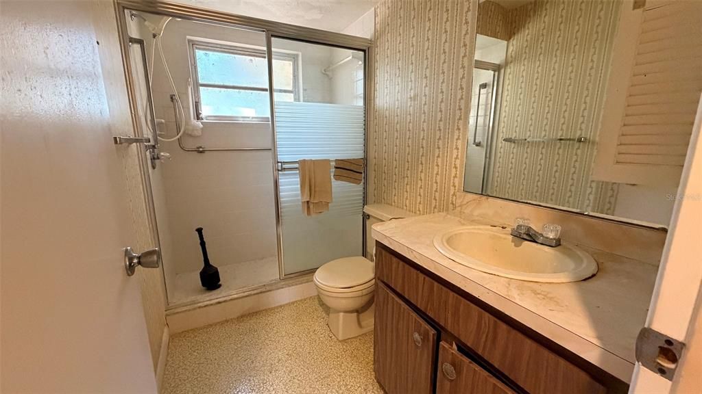 Activo con contrato: $125,000 (2 camas, 1 baños, 888 Pies cuadrados)