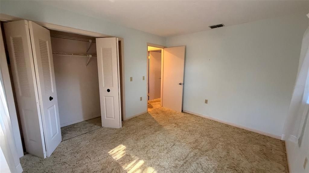 Activo con contrato: $125,000 (2 camas, 1 baños, 888 Pies cuadrados)