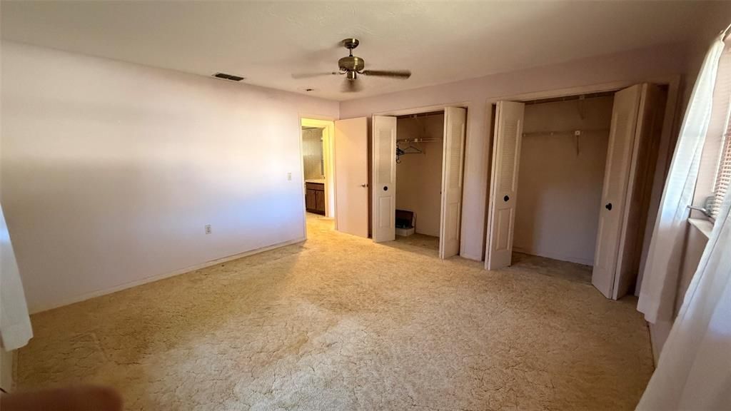 Activo con contrato: $125,000 (2 camas, 1 baños, 888 Pies cuadrados)