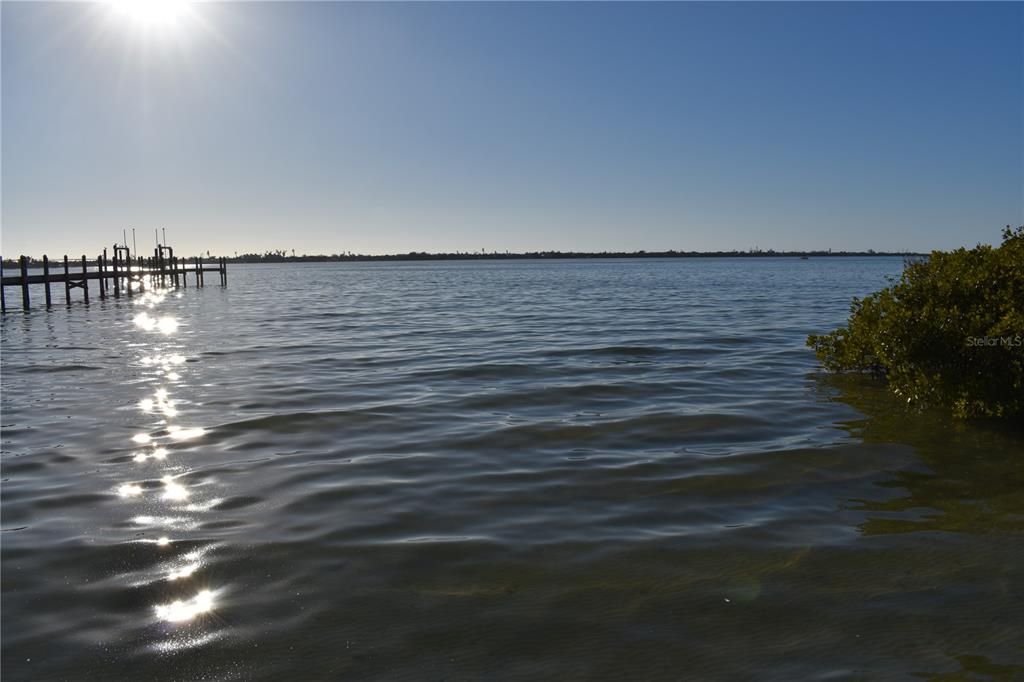 En Venta: $599,000 (0.40 acres)