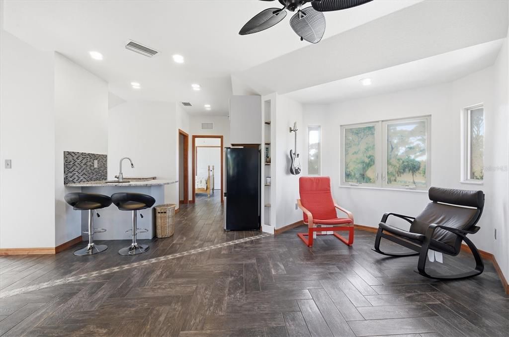 En Venta: $1,295,000 (4 camas, 3 baños, 3582 Pies cuadrados)