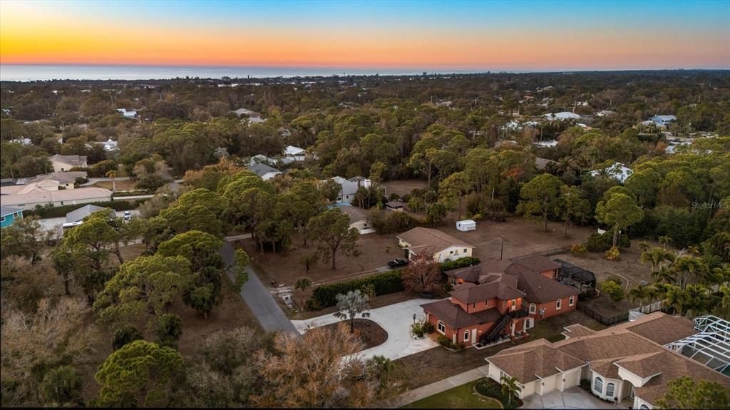 En Venta: $1,295,000 (4 camas, 3 baños, 3582 Pies cuadrados)