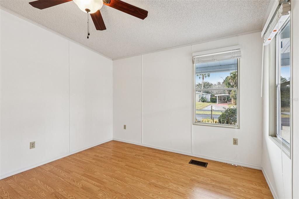 Activo con contrato: $170,000 (2 camas, 2 baños, 1342 Pies cuadrados)