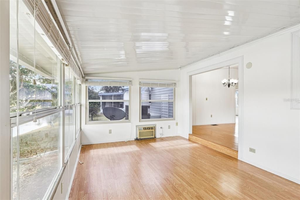 Activo con contrato: $170,000 (2 camas, 2 baños, 1342 Pies cuadrados)
