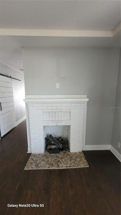 Active With Contract: $2,500 (3 beds, 2 baths, 1708 Square Feet)