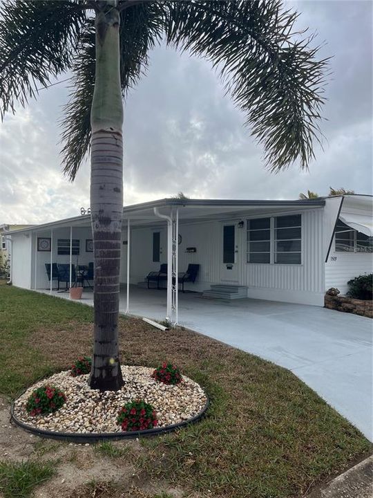 For Sale: $85,000 (1 beds, 1 baths, 480 Square Feet)
