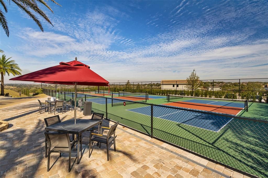 En Venta: $399,000 (0.16 acres)