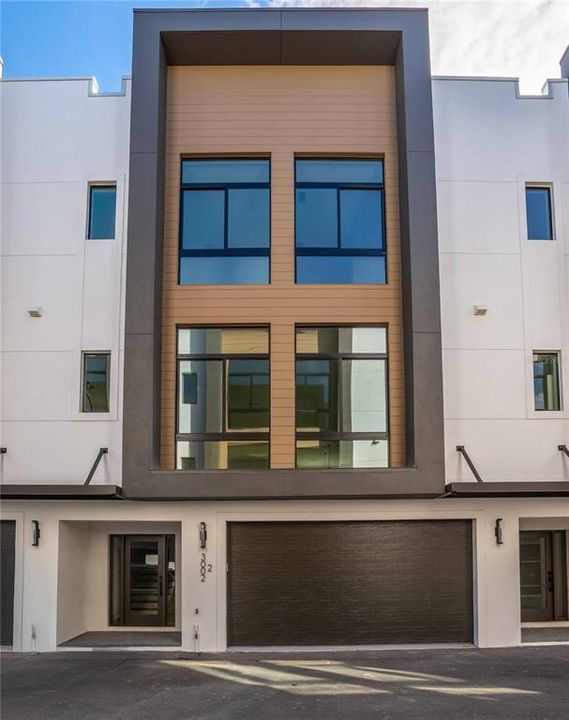 Недавно арендовано: $6,750 (4 спален, 3 ванн, 3313 Квадратных фут)