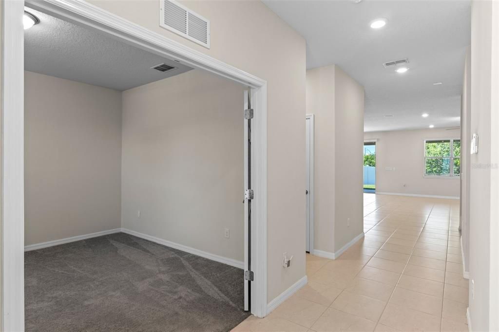 Active With Contract: $415,000 (4 beds, 2 baths, 2847 Square Feet)