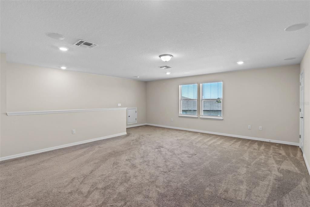 Active With Contract: $415,000 (4 beds, 2 baths, 2847 Square Feet)