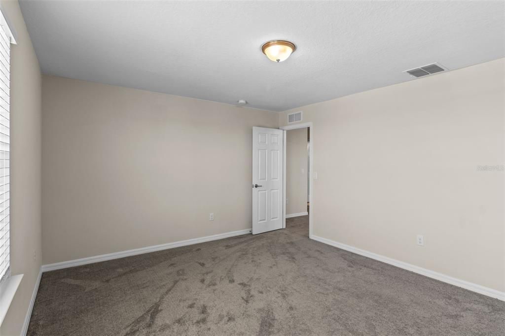 Active With Contract: $415,000 (4 beds, 2 baths, 2847 Square Feet)