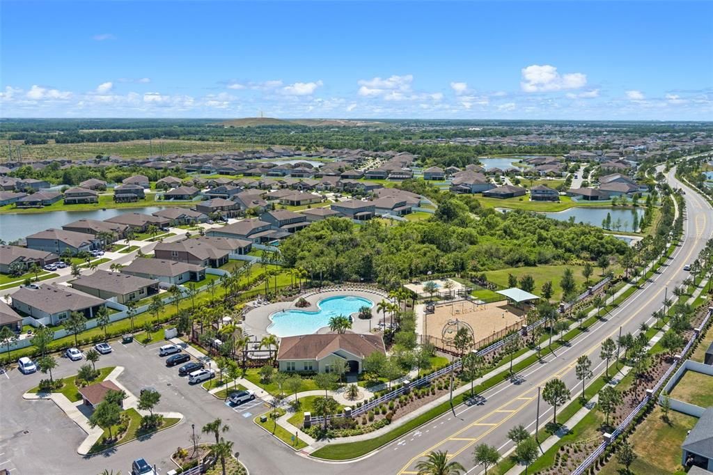 Active With Contract: $415,000 (4 beds, 2 baths, 2847 Square Feet)