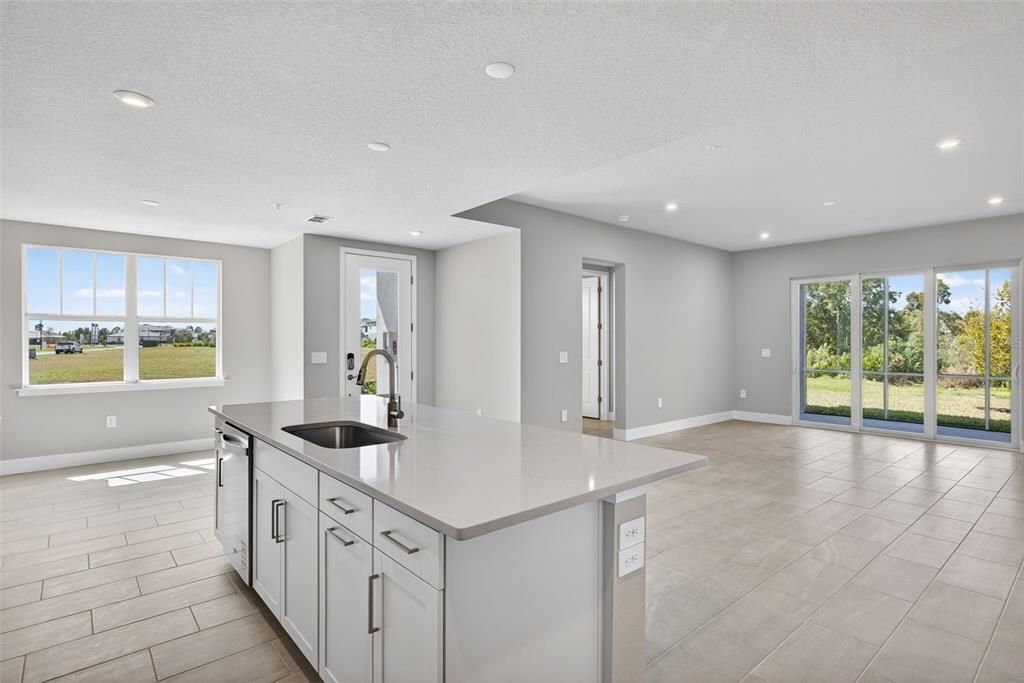 Active With Contract: $339,990 (2 beds, 2 baths, 1406 Square Feet)