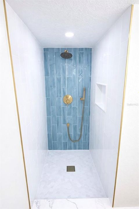 На продажу: $560,000 (2 спален, 2 ванн, 1464 Квадратных фут)