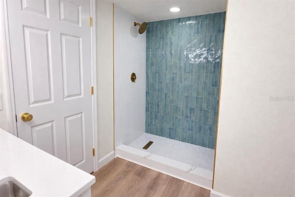 На продажу: $560,000 (2 спален, 2 ванн, 1464 Квадратных фут)