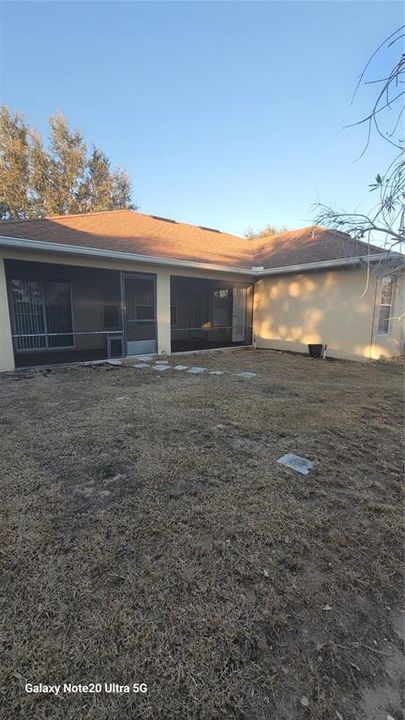 Active With Contract: $2,250 (4 beds, 2 baths, 1936 Square Feet)