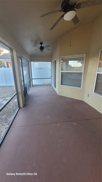 Active With Contract: $2,250 (4 beds, 2 baths, 1936 Square Feet)
