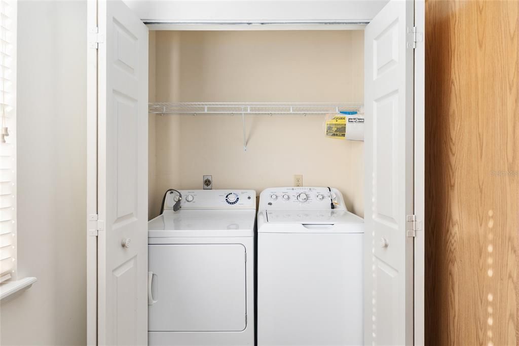 Activo con contrato: $195,000 (2 camas, 2 baños, 1273 Pies cuadrados)