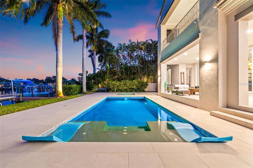 For Sale: $6,600,000 (5 beds, 5 baths, 7029 Square Feet)