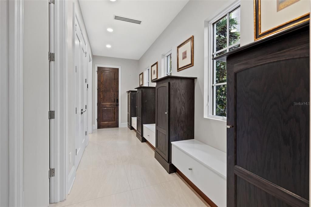 For Sale: $6,600,000 (5 beds, 5 baths, 7029 Square Feet)