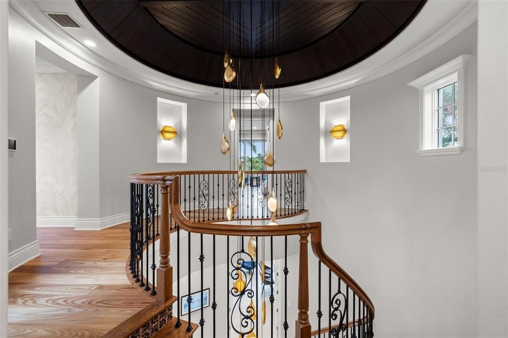 For Sale: $6,600,000 (5 beds, 5 baths, 7029 Square Feet)