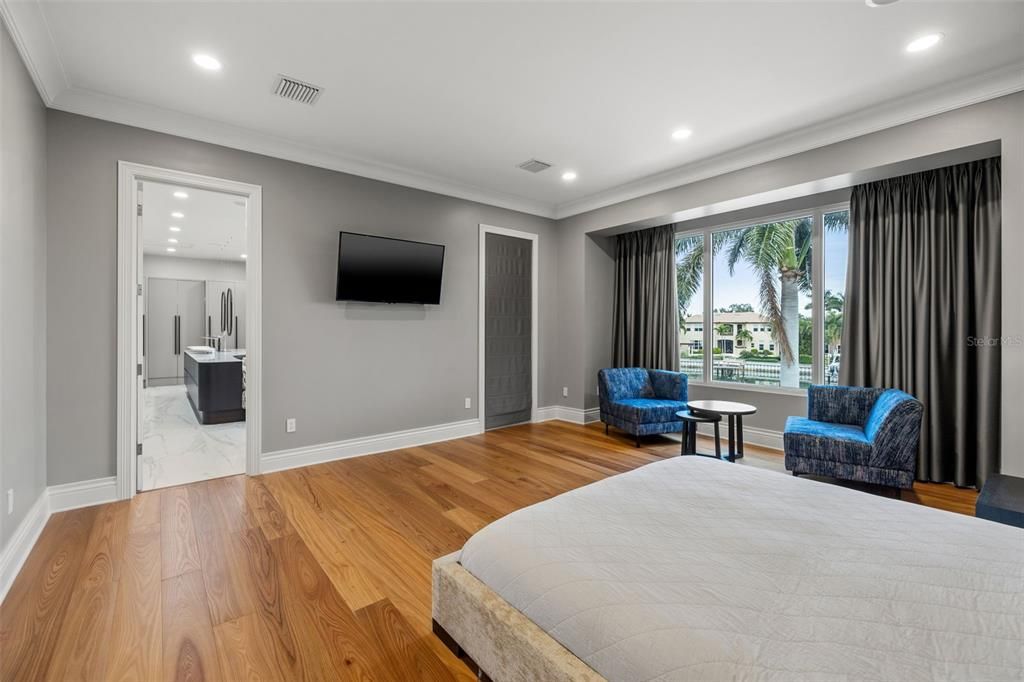 For Sale: $6,600,000 (5 beds, 5 baths, 7029 Square Feet)