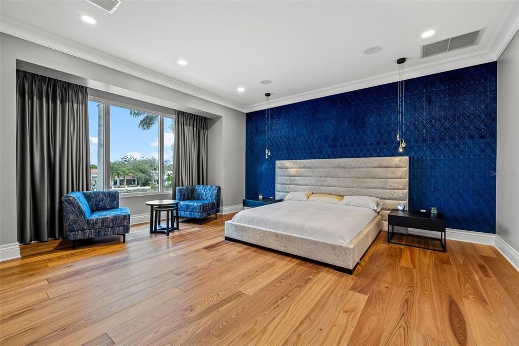 For Sale: $6,600,000 (5 beds, 5 baths, 7029 Square Feet)