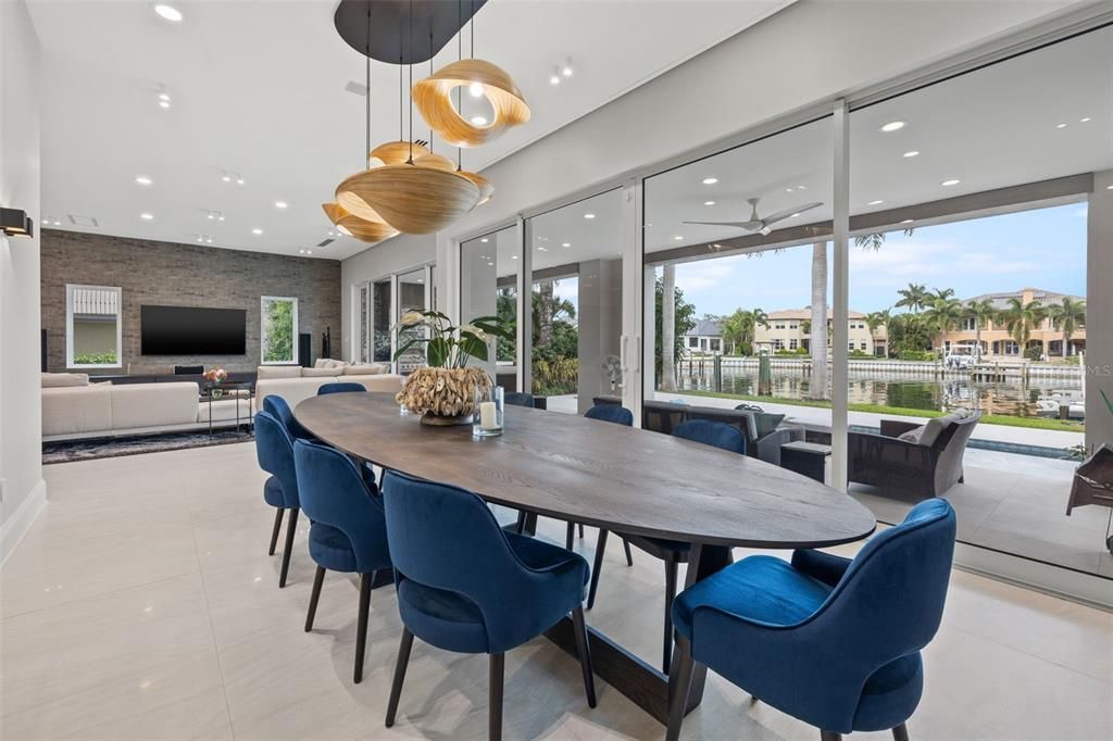 For Sale: $6,600,000 (5 beds, 5 baths, 7029 Square Feet)