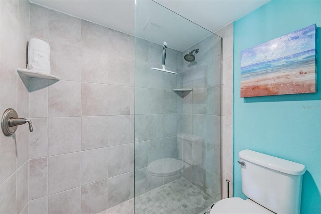 В аренду: $6,500 (2 спален, 2 ванн, 1082 Квадратных фут)