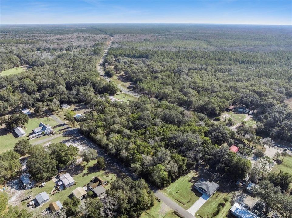 En Venta: $1,400,000 (3.04 acres)
