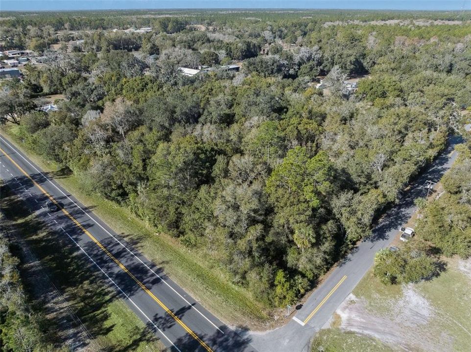 En Venta: $1,400,000 (3.04 acres)