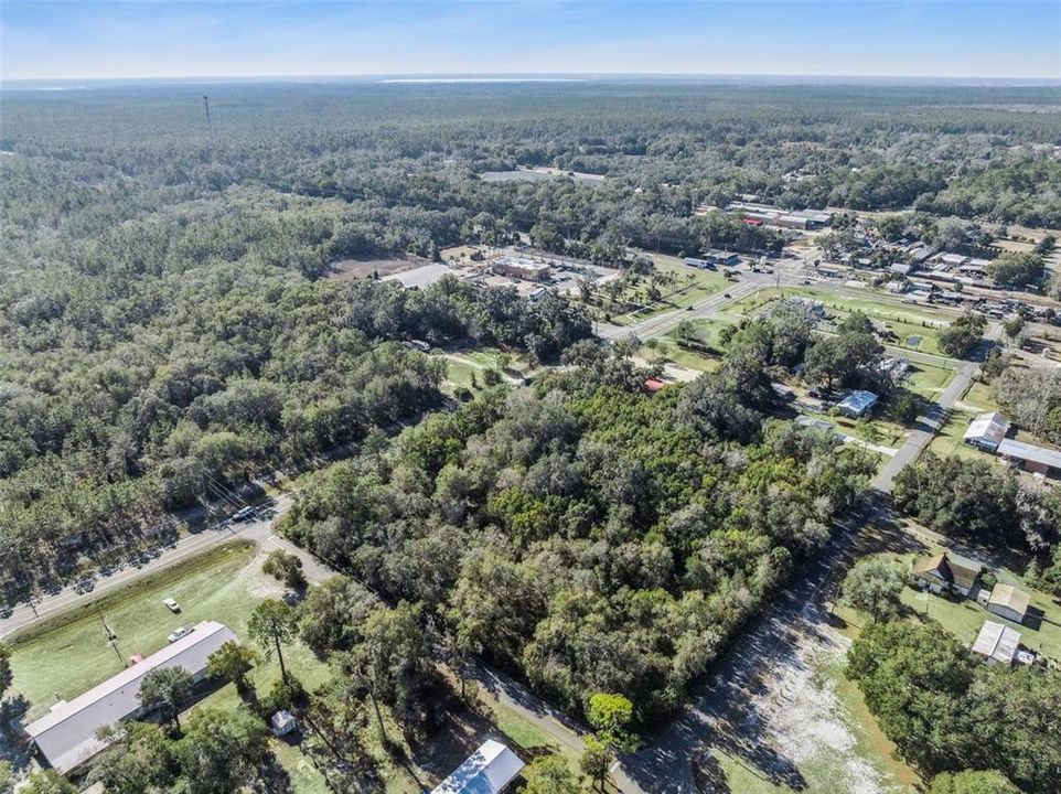 En Venta: $1,400,000 (3.04 acres)