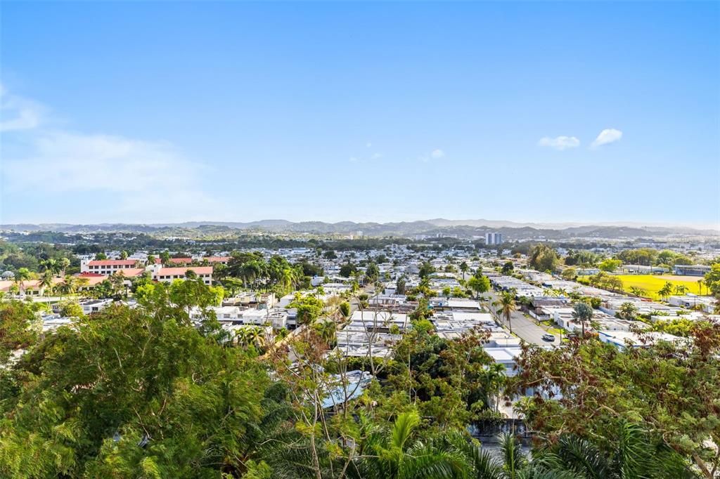 出租: $1,700 (2 贝兹, 1 浴室, 778 平方英尺)