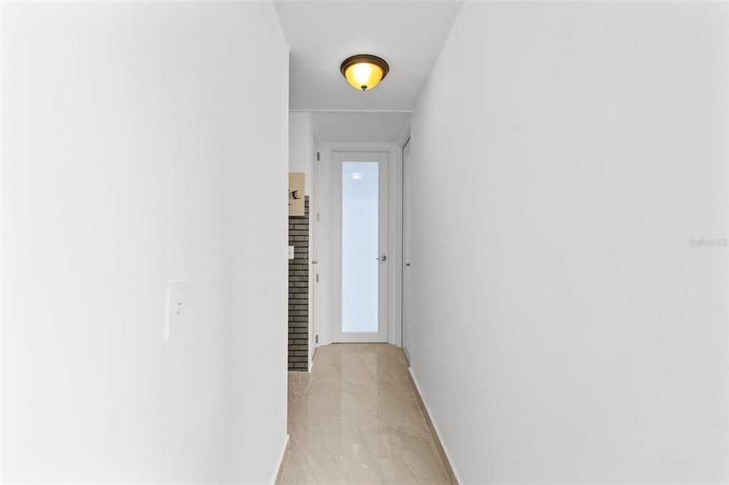 出租: $1,700 (2 贝兹, 1 浴室, 778 平方英尺)