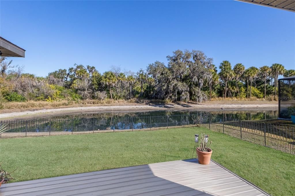 Под контрактом: $400,000 (3 спален, 2 ванн, 1958 Квадратных фут)